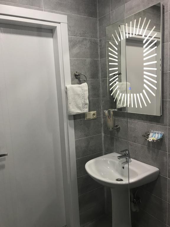 Selfie Appartement Batoemi Buitenkant foto