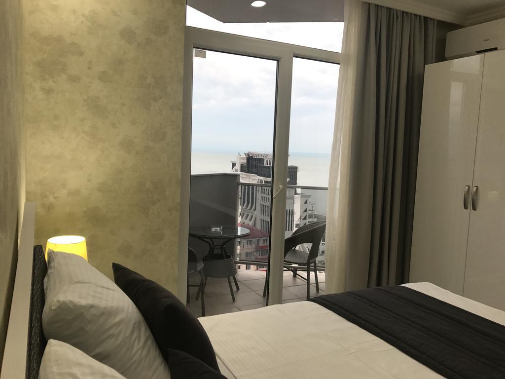 Selfie Appartement Batoemi Buitenkant foto